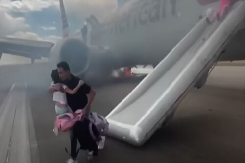 Avion Envacuacion