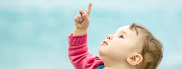 El bebé señala con el dedo: su primer gesto comunicativo 