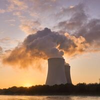 El sistema marginalista de fijación de precios eléctrico hace que paguemos energía nuclear barata a precio de gas carísimo