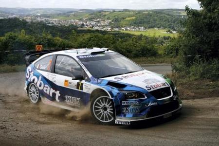 Gigi Galli reaparece en un test con el Punto S2000