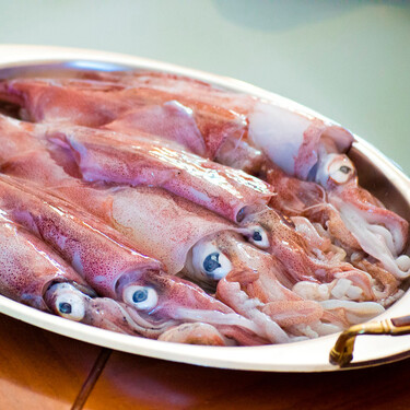 No es una señora, ni un pueblo o una especie: qué significa calamar de potera y por qué importa la palabra