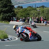 Peter Hickman domina el IOMTT 2019 con un triplete pero Dean Harrison le gana en la Senior TT
