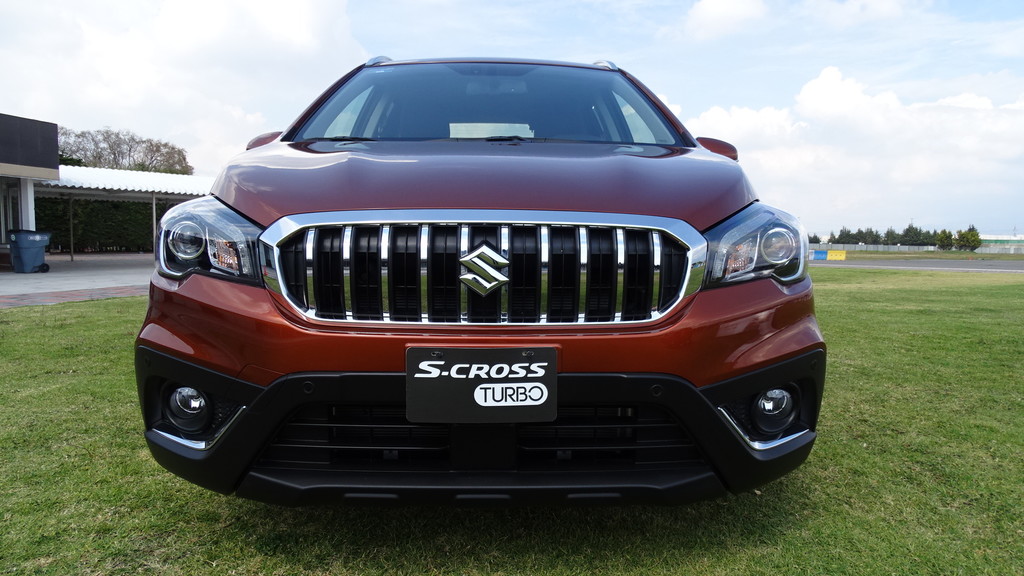 Suzuki S Cross 2017 11