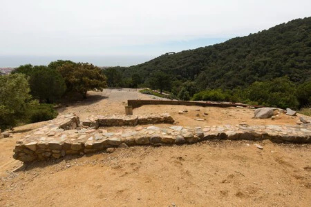 El Refugio De Sheila Ebana Madre De Lamine Yamal En El Pueblo Perfecto Entre Playa Y Montana Para Vivir Tranquila Cerca De Barcelona