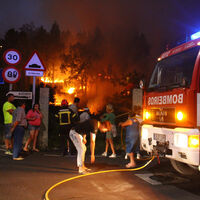 Los incendios han hecho que hoy en España haya una nueva actividad de alto riesgo: vivir cerca del monte