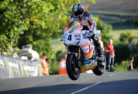 Ian Hutchinson Entrenos TT 2010