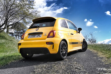 Abarth 595 Competizione Zaga 1