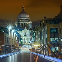 ¿Emprender es solo cosa de ricos? El autoempleo aumenta cuando la renta per cápita es mayor 