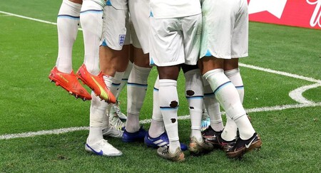Los Futbolistas En La Copa Del Mundo Estan Cortando Sus Calcetines A Proposito Y La Ciencia Afirma Que Es El Hack Perfecto Para El Mejor Rendimiento En La Cancha