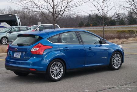 Ford Focus eléctrico toma de contacto en Dearborn (exterior) 03