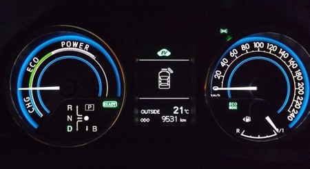 Toyota Auris Hybrid