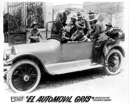 El Automóvil Gris