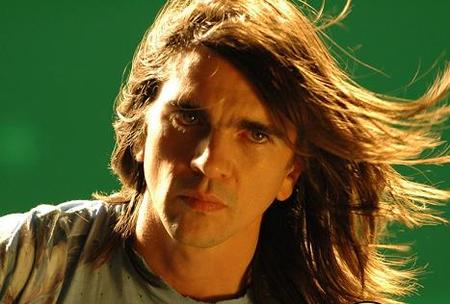 Juanes le canta a los niños