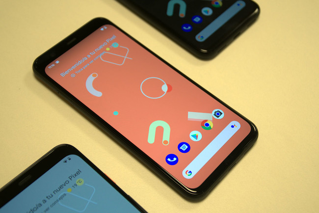 Google pixel4 6GB 有機EL FHD+ SDM855 Google Pixel 4 (ピクセル フォー)発表、5.7インチ・FeliCa