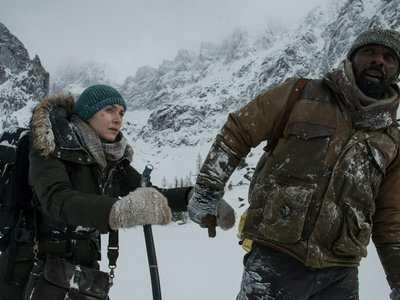 Kate Winslet e Idris Elba luchan por sobrevivir en el intenso tráiler de ‘The Mountain Between Us’