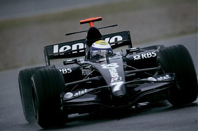 Williams estrena nueva imagen por su 30º aniversario