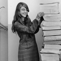 Morre a mulher da NASA que mudou para sempre o significado de ser programadora