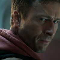 Hay más razones para que le tengamos ganas a la nueva adaptación de 'The Running Man'. Arnold Schwarzenegger le da su visto bueno