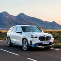 Probamos el BMW iX1: un excelente coche eléctrico de 313 CV en el que la excelencia se paga