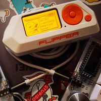 Ni alarmas ni llaves inteligentes: este 'tamagochi' de 200 euros podría abrir tu coche en un minuto