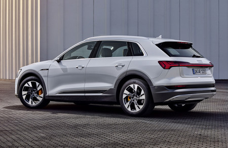Audi e-tron 50 quattro