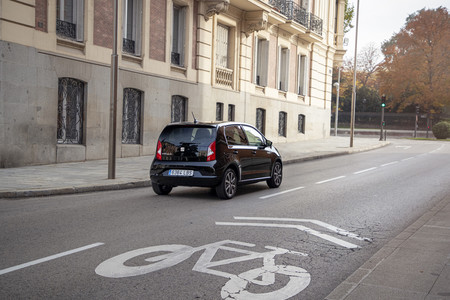SEAT Mii Electric trasera lateral