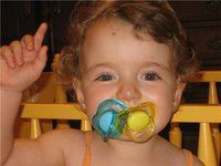 El exceso de chupete podría provocar retrasos en el habla