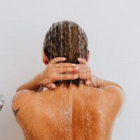 ¿Es necesario ducharse todos los días? Esto es lo que dice la Universidad de Harvard 