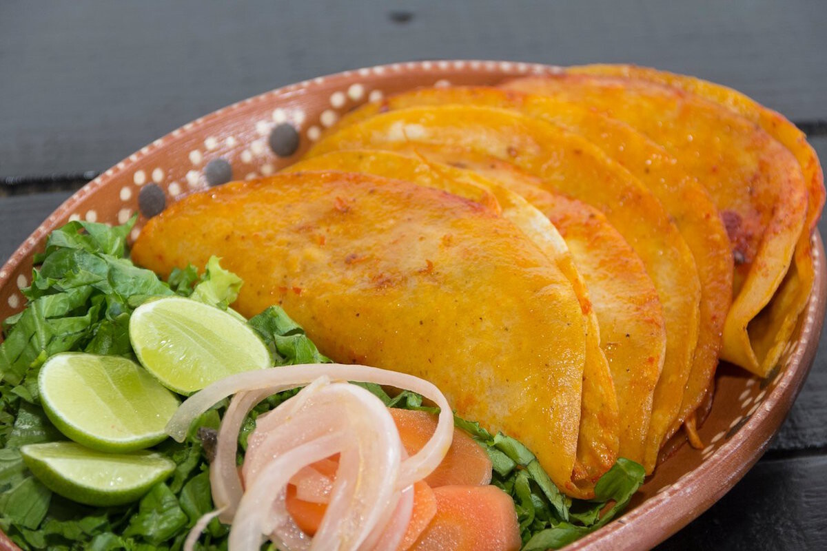 Oda al taco 25 tacos de México y sus recetas y cómo vive un taquero en