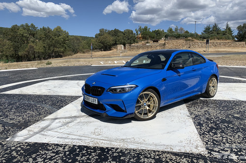 Probamos el BMW M2 CS: con 450 CV y una puesta a punto deliciosa, esto huele a despedida
