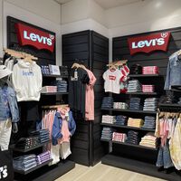 Levi's triunfa con sus rebajas y deja a precio de liquidación los vaqueros 511 que se van a convertir en un imprescindible este otoño