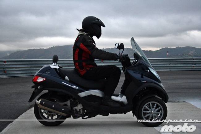 Piaggio MP3 400 LT