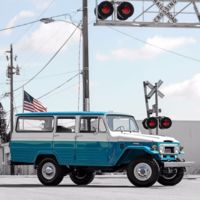 Toyota Land Cruiser FJ45LV de 1967: una restauración de babero
