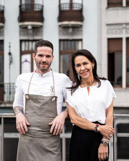 Adrian San Julian E Iratxe Miranda C Yume