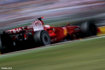 Kimi Raikkonen, a ritmo de vuelta rápida