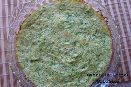 Budín rápido de patata y calabacín. Receta saludable