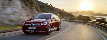 Así es el renovado Mercedes-Benz GLC Coupé 2019: misma esencia pero mild-hybrid y con interior digital
