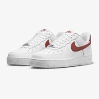 Las zapatillas Air Force 1,07 que no te vas a sacar en todo el invierno ahora a mitad de precio en el outlet de Nike 