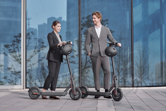 Trottinette électrique Xiaomi Mi Electric Scooter 4 Lite (2e Gen) – 25 Km/h, 25 Km D'autonomie, Pneus 10 Pouces - 4