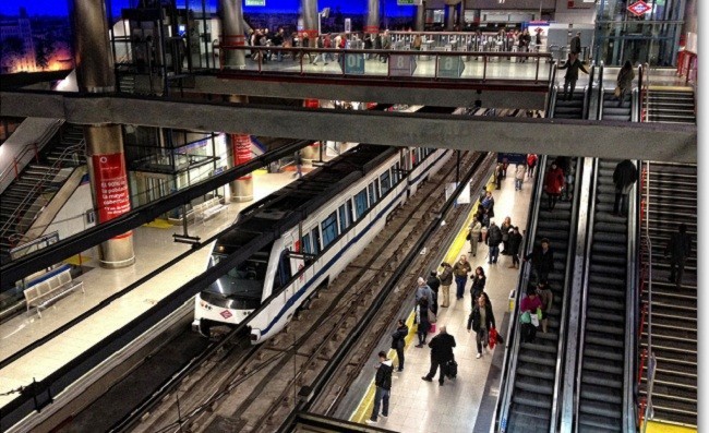 El transporte público madrileño no subirá sus precios en 2014