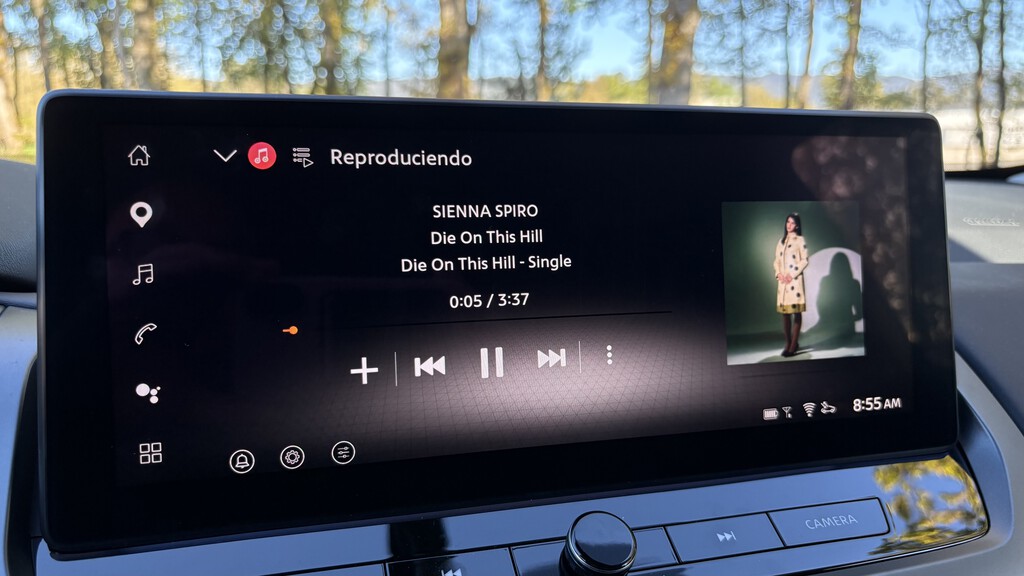 Por fin he conseguido que Apple Music funcione de verdad en Android Automotive sin depender del móvil