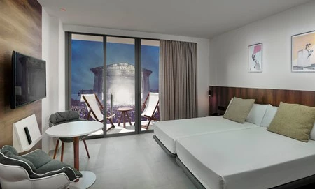 INNSiDE by Meliá diseña una habitación de hotel en un contenedor para el Mallorca Live Festival 2019