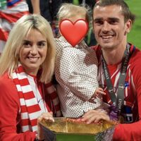 Griezmann ha sido padre por tercera vez y sus tres hijos han nacido el mismo día: ¡eso es puntería!
