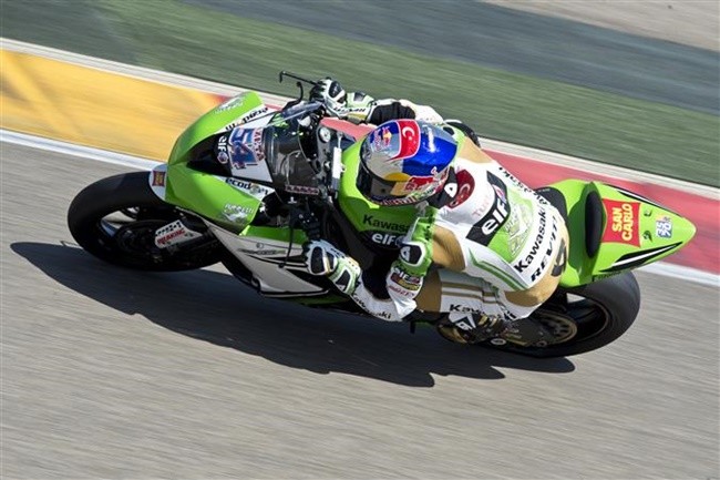 SBK Aragón 2015: Kenan Sofuoglu rompe una racha de un año sin ganar