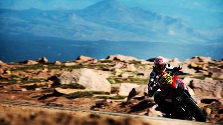 Greg Tracy durante los entrenamientos de este año