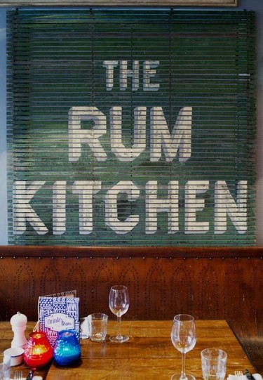 Jack Sparrow se encuentra en Londres. ¿Dónde? En The Rum Kitchen