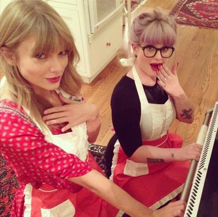 Taylor Swift y Kelly Osbourne, dos cocinillas golosonas
