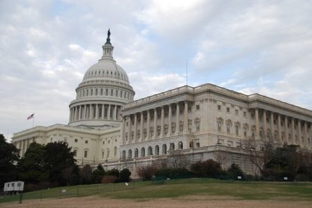 Sinde habla en Washington de la "voracidad" de los españoles por acceder a películas en la red