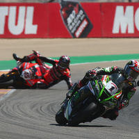 El rodillo de Jonathan Rea terminó por aplastar a Scott Redding en MotorLand y ya encara su sexto mundial