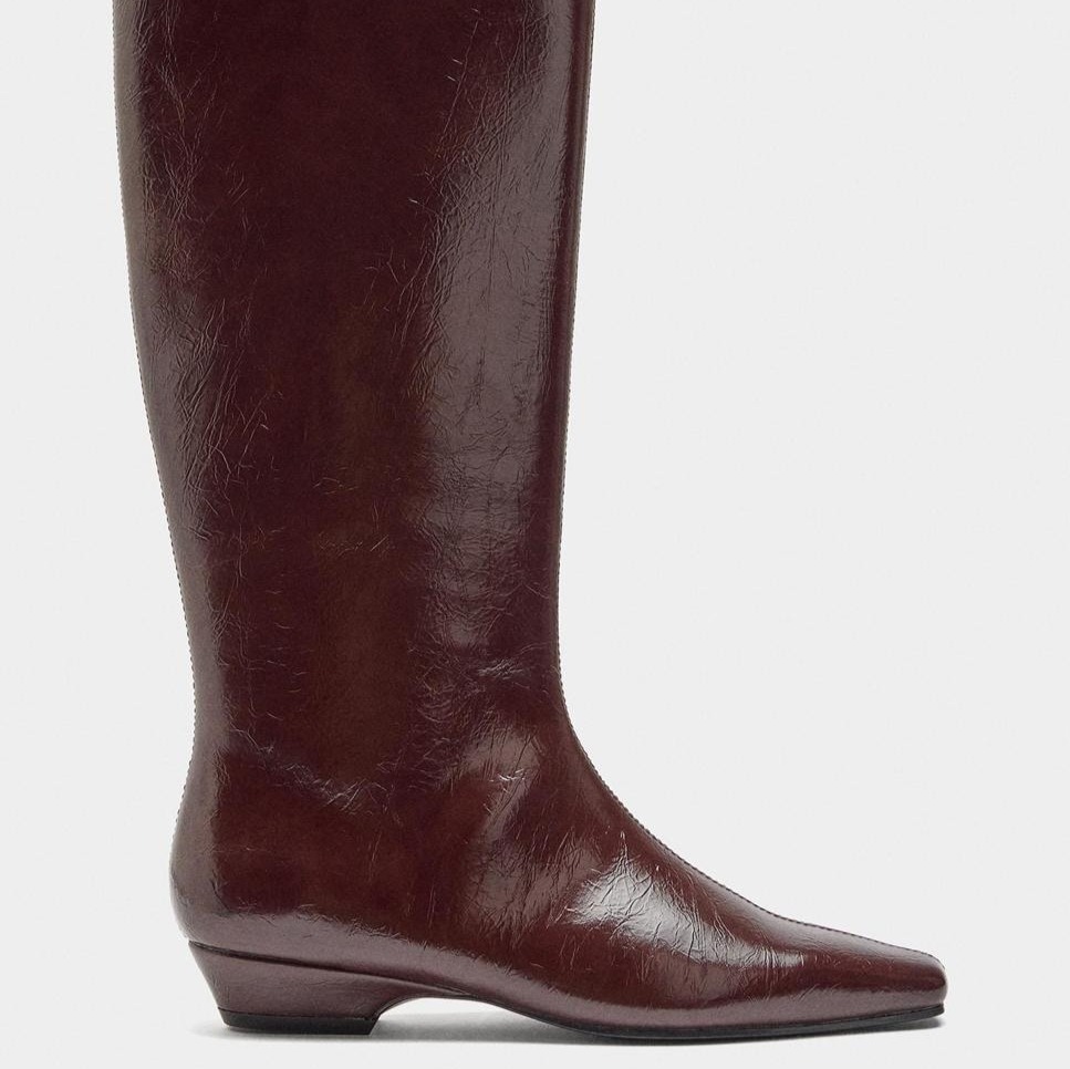 
Parfois
Botas básicas de mujer con cierre de cremallera en liso